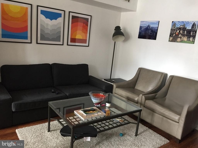 1838 Green Street - Photo 1