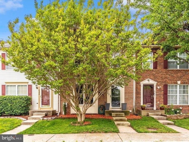 6338 Towncrest Court - Photo 1