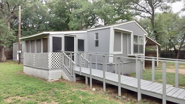 305 Woods Ln - Photo 1