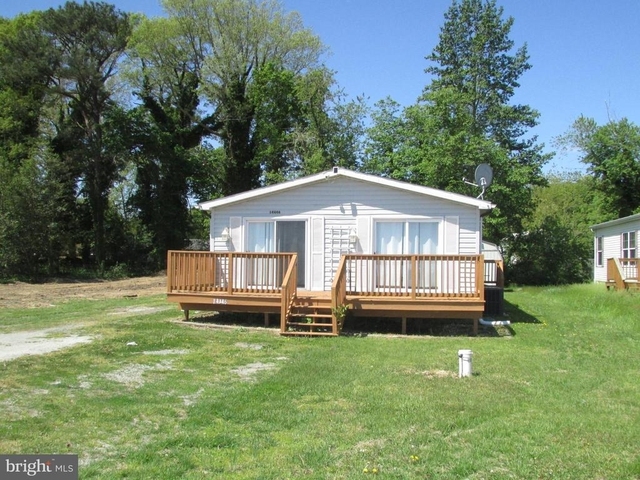 14446 Slim Street - Photo 1
