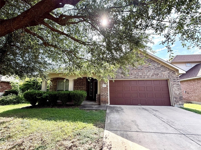1213 Rainbow Parke Dr - Photo 1