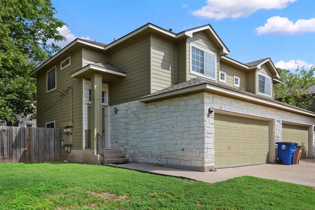1720 Constantino Cir - Photo 1