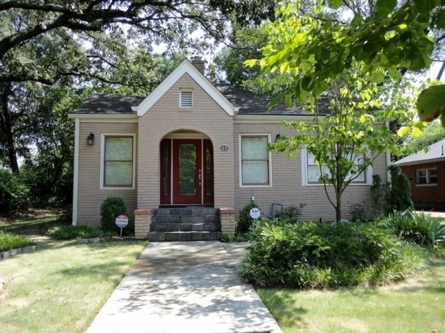 49 Leslie Street Ne - Photo 1