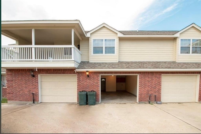 1203 Lovett - Photo 1