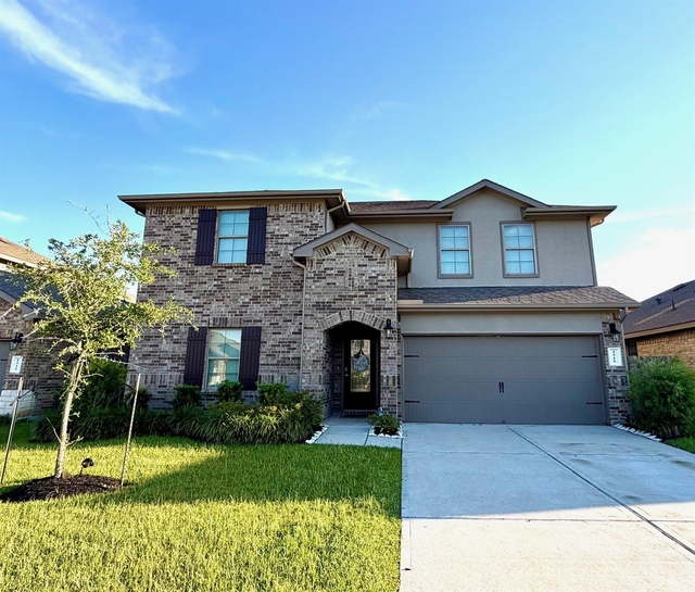 1515 Wells Manor Lane - Photo 1