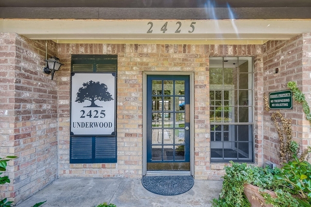 2425 Underwood Street - Photo 1