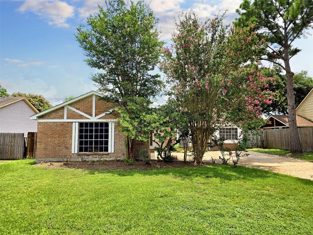 22619 Deville Drive - Photo 1