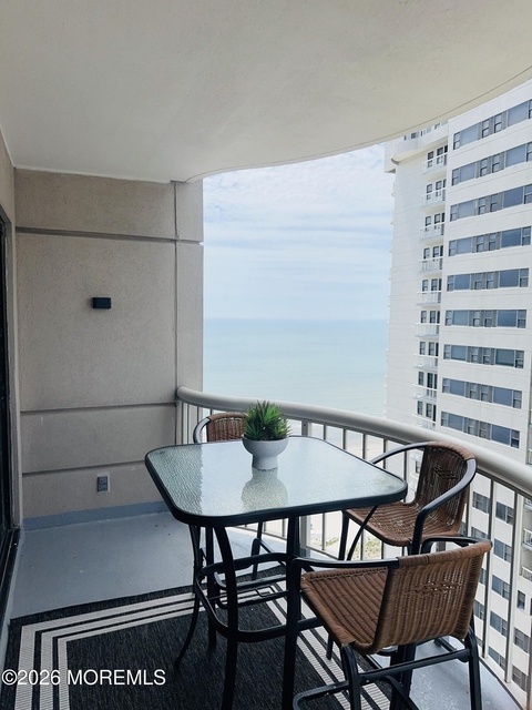 3101 Boardwalk - Photo 1