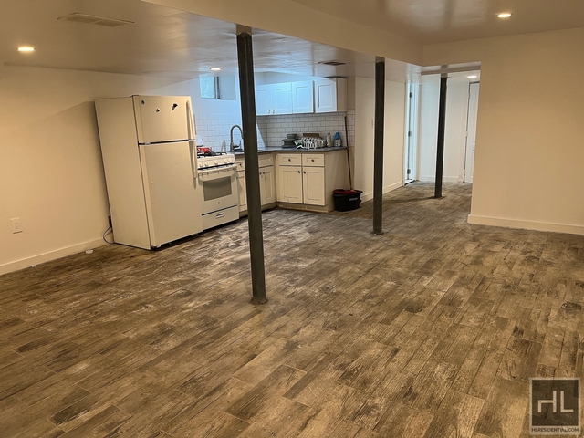 215 Highland Boulevard - Photo 1