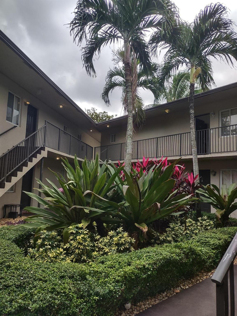 1444 Windsor Court - Photo 1