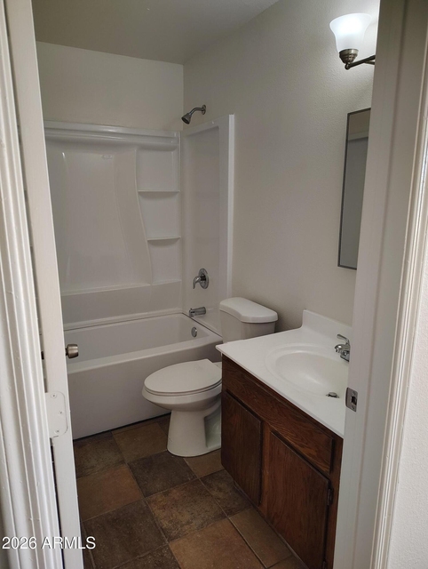 2560 S Yavapai Road - Photo 1