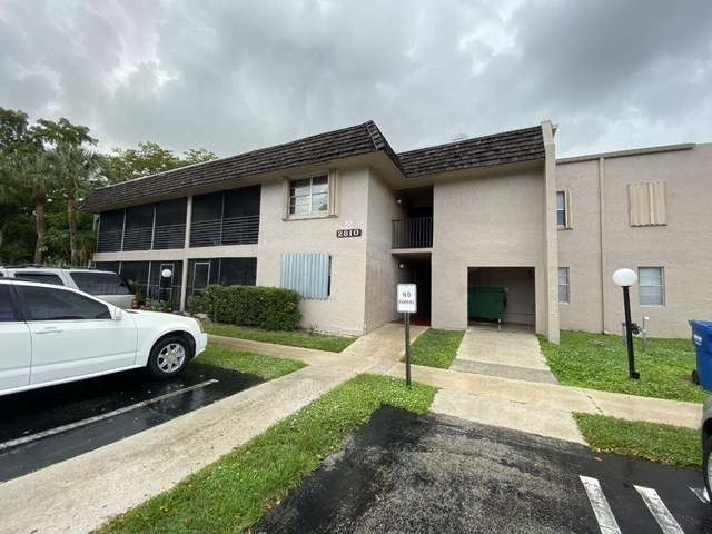 2810 Riverside Drive - Photo 1