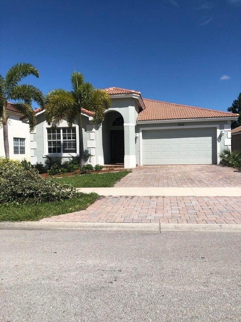2264 Newport Isles Boulevard - Photo 1