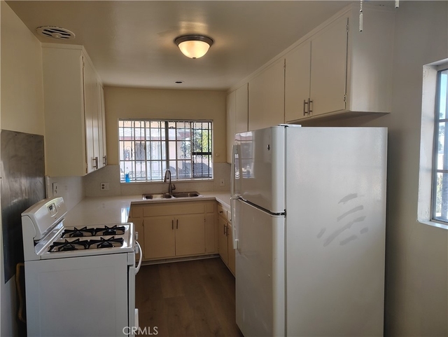 11022 Crenshaw Boulevard - Photo 1