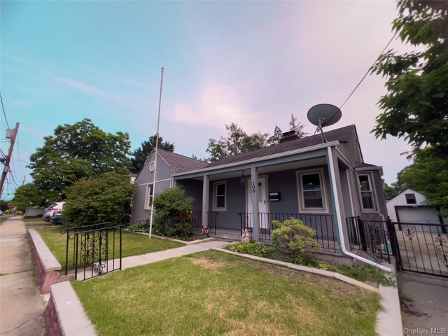 109 L Street - Photo 1