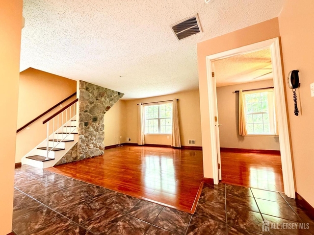 191 Prestwick Way - Photo 1