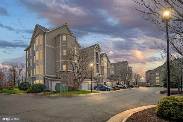 1621 Ladue - Photo 1