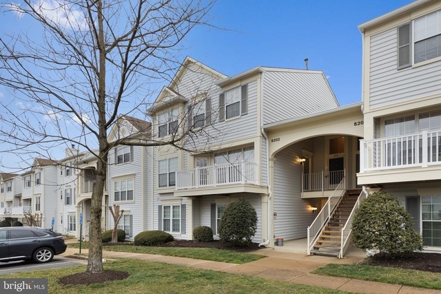 8202 Crossbrook Court - Photo 1