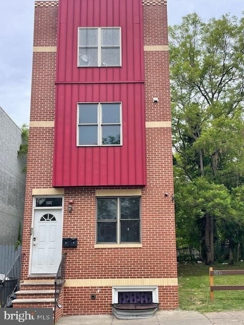 1507 W Susquehanna Avenue - Photo 1