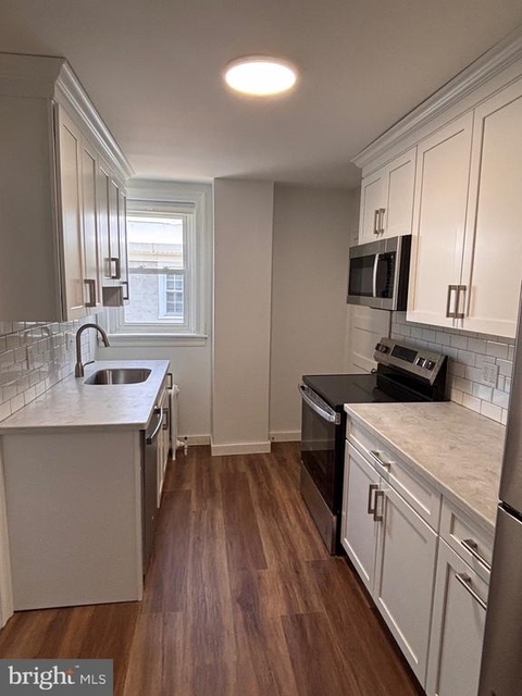 23 Morton - Photo 1