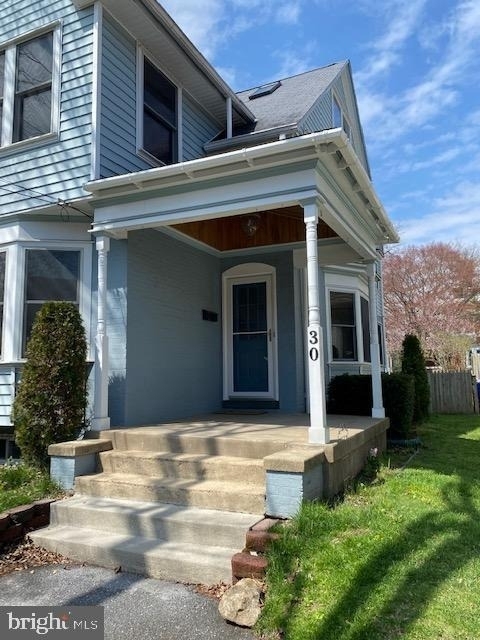 30 Thomas Avenue - Photo 1
