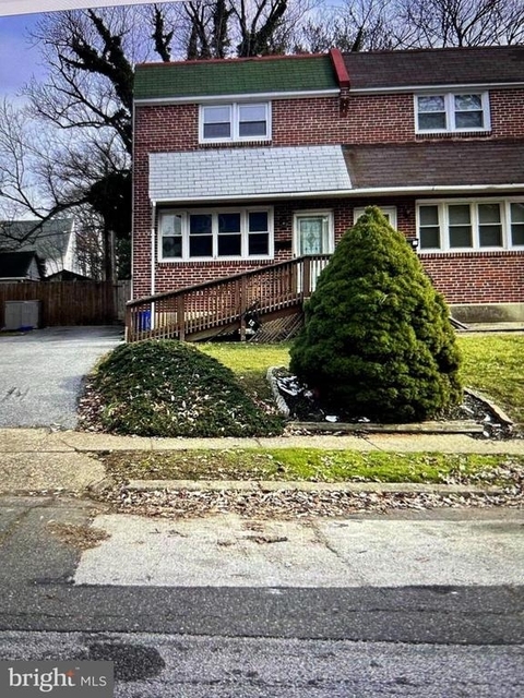 15 E Avon Road - Photo 1