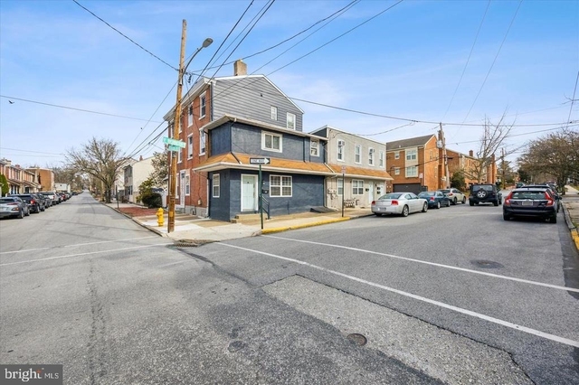 301 N Darlington Street - Photo 1