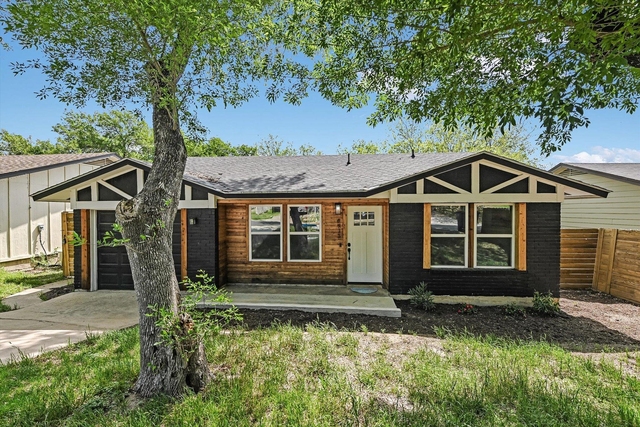 6913 Shannon Dr - Photo 1