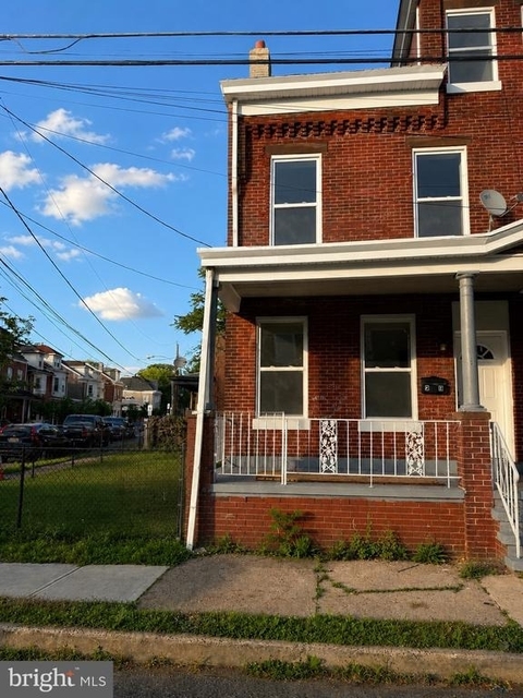 28 N Anderson Street - Photo 1