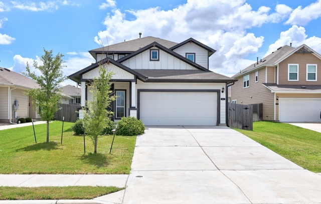 213 Graver St - Photo 1