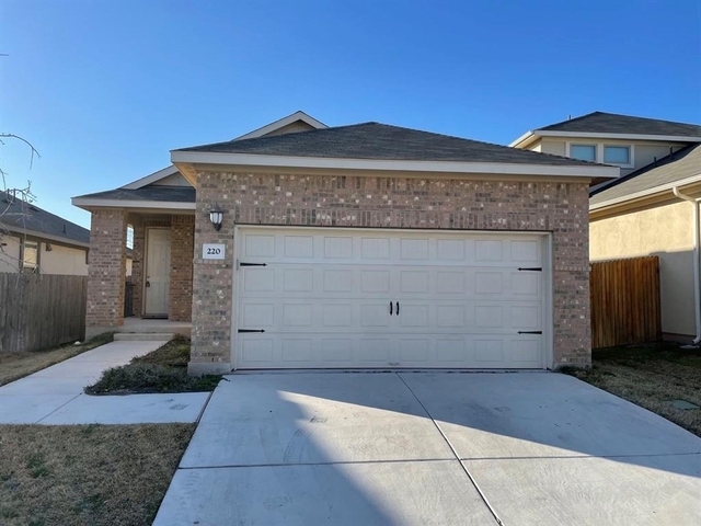 220 Mcfarland St - Photo 1