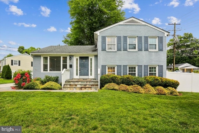 3801 Denfeld Avenue - Photo 1
