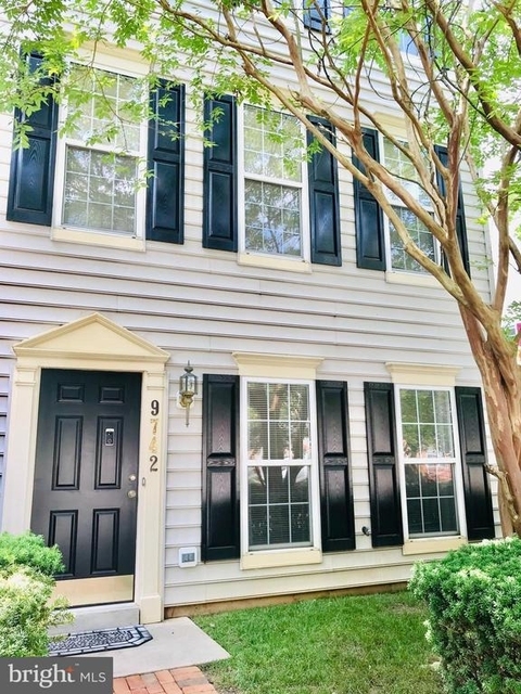 9742 Washingtonian Boulevard - Photo 1