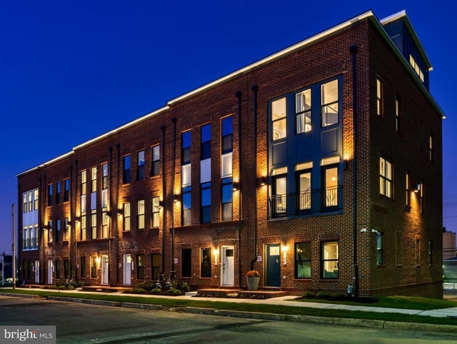917 Grundy Street - Photo 1
