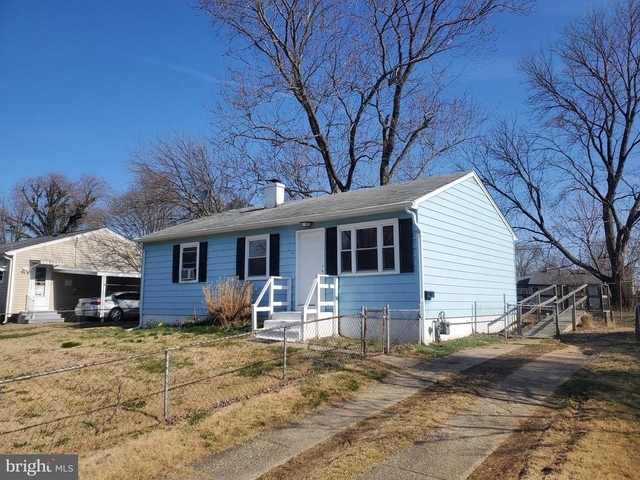 11 Glenwood Drive - Photo 1