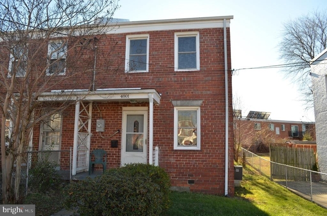 4801 Bass Place Se - Photo 1