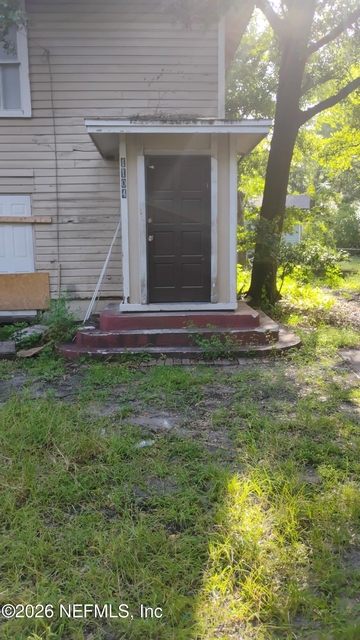 1104 Tyler Street - Photo 1