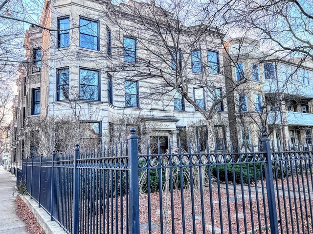 3212 W Altgeld Street - Photo 1