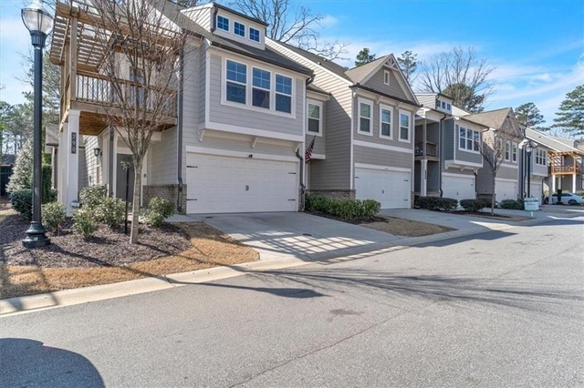 790 Belrose Drive - Photo 1