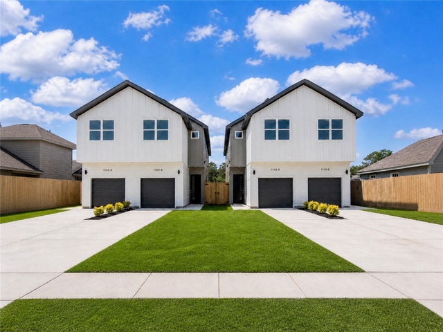 7120 Eastwood Street - Photo 1