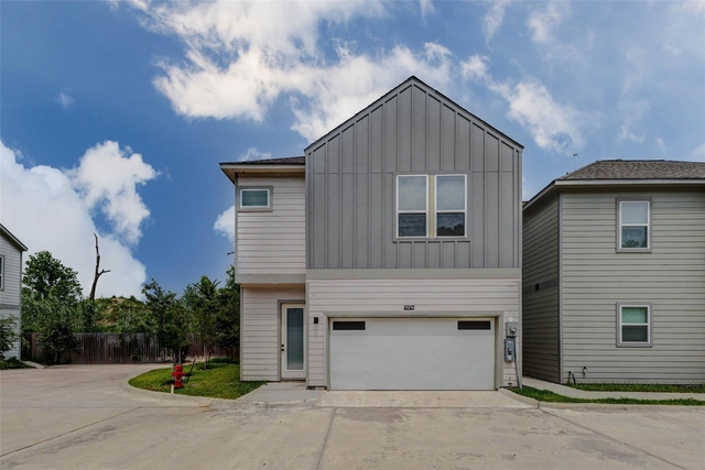 5727 Elysium Street - Photo 1