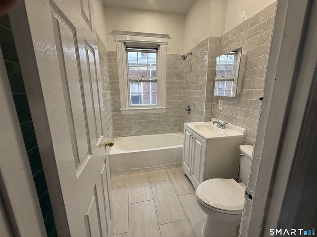 204 Homestead Avenue - Photo 1