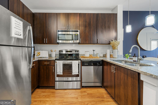 131 Ponce De Leon Avenue - Photo 1