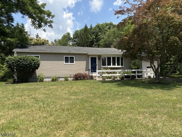 60 Meadowbrook Dr - Photo 1