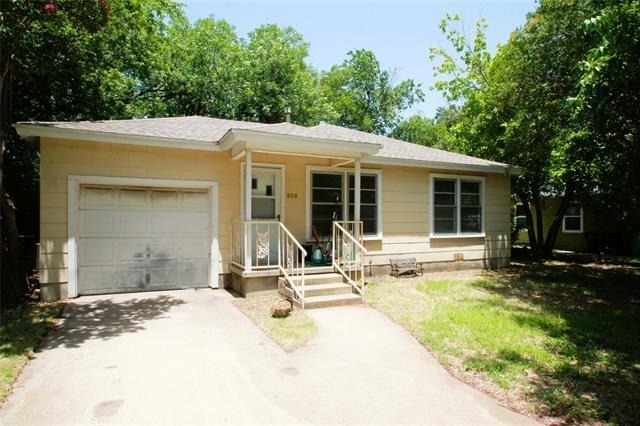 808 Emery Street - Photo 1