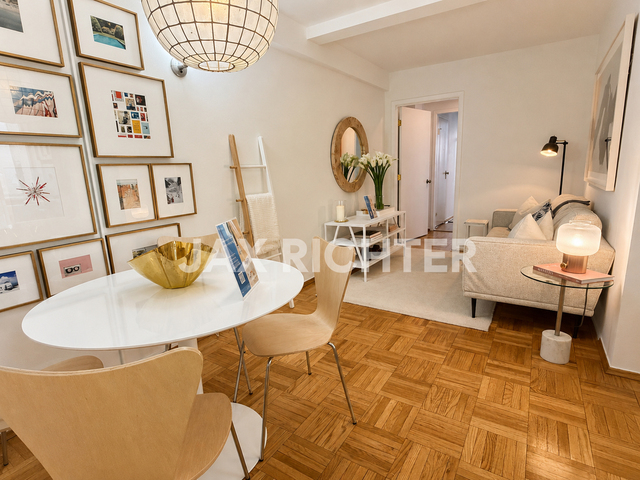 E 20th St - Photo 1