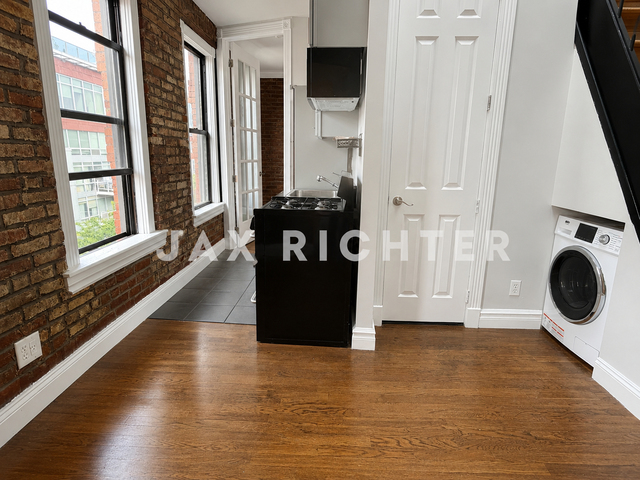 East 20th Street - Photo 1