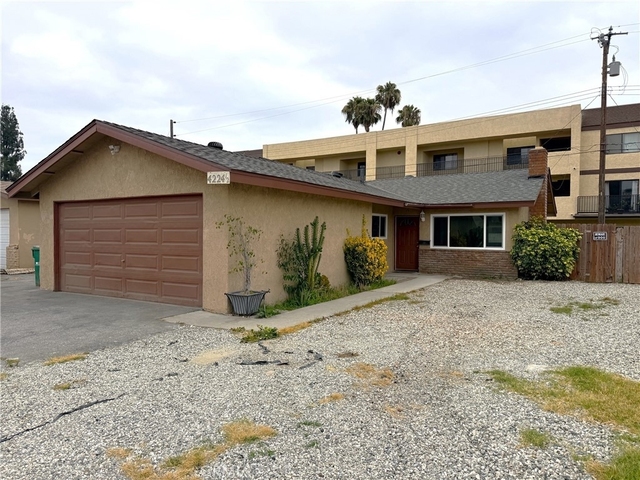 4224 1/2 La Rica - Photo 1
