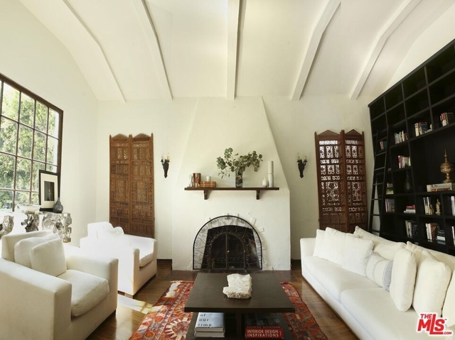 146 N La Peer Drive - Photo 1
