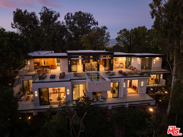 12752 Mulholland Drive - Photo 1